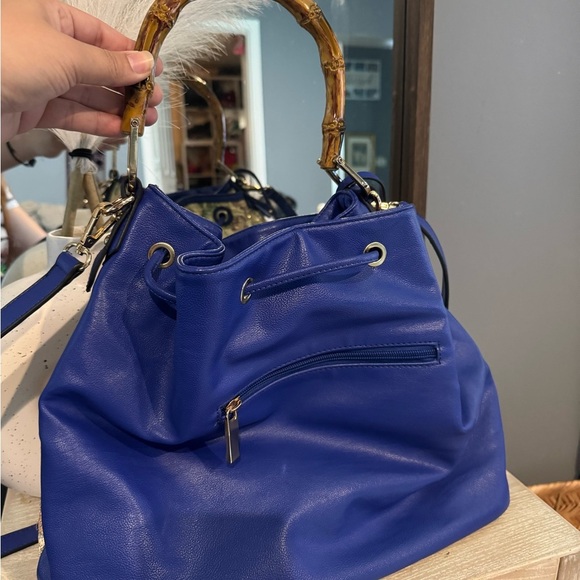 Floral Tapestry Bucket Bag with Blue Accents - Picture 2 of 4